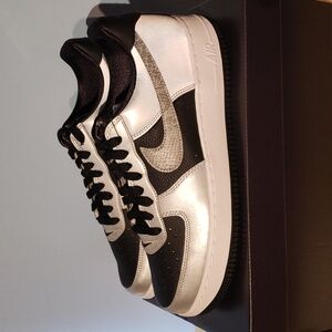 Nike Air Force 1 B